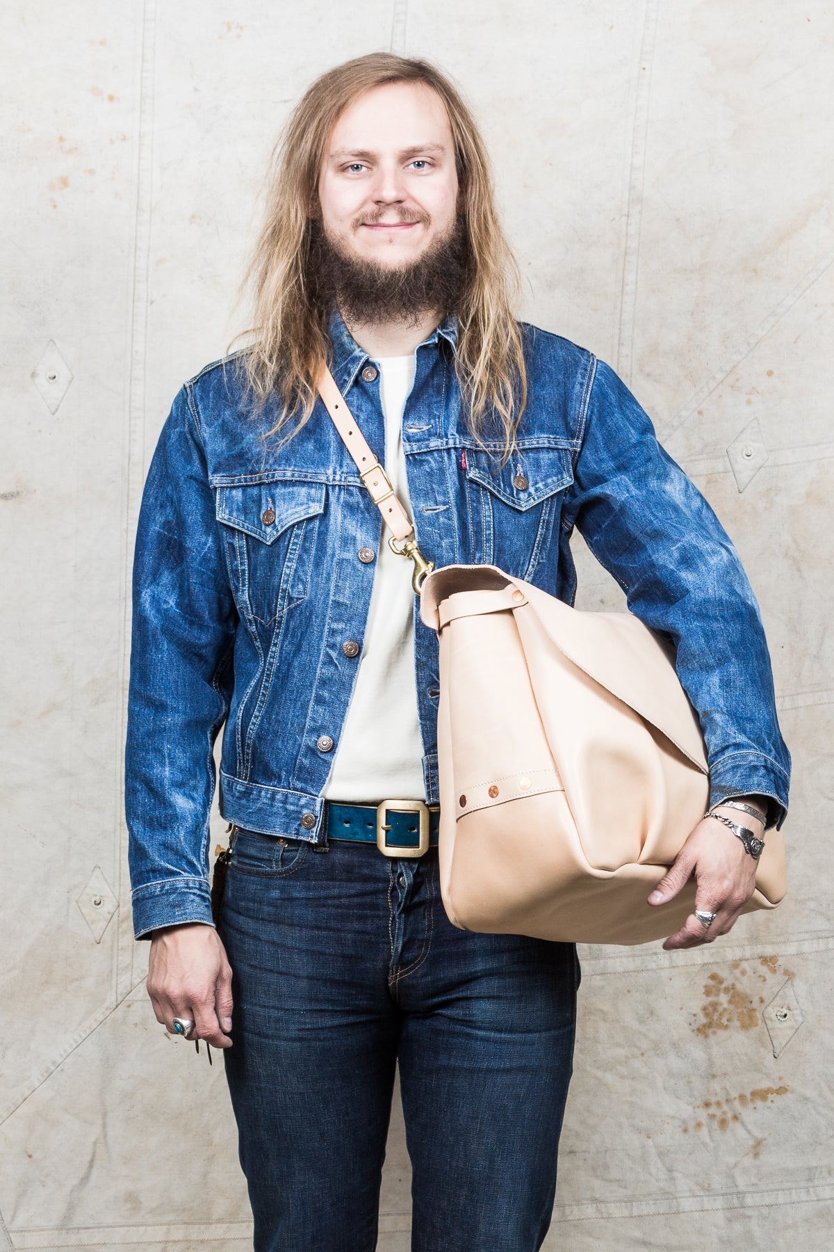 Blue Highway Messenger Bag Veg Tan Leather Natural
