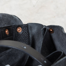 Blue Highway Messenger Bag Veg Tan Leather Black