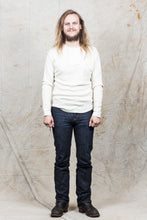 Indigofera Hank Granddad Vintage White