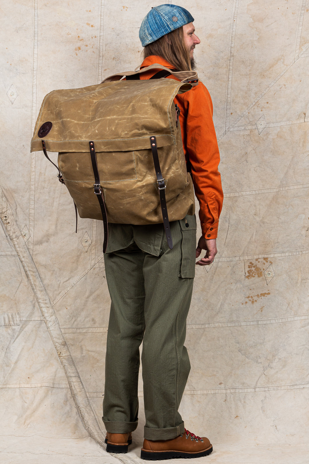 Duluth Pack: Detachable Leather Strap