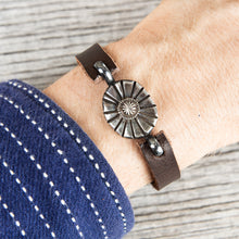 Tenable Crafts Silver & Leather Bracelet #166