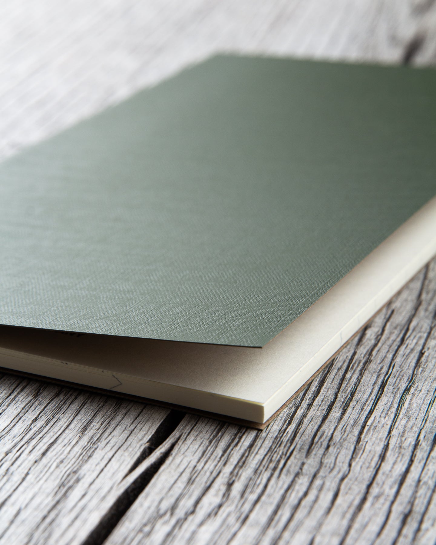 Traveler’s Company #018 Regular Notebook Refill Free Diary (Weekly Vertical)