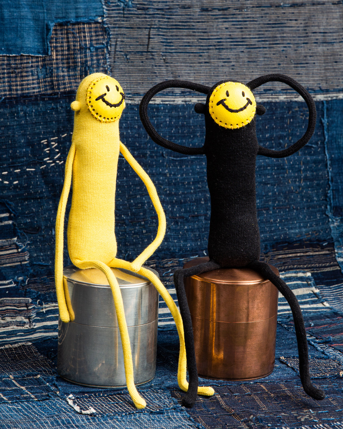Putpet Tall Smile Wire Doll Black
