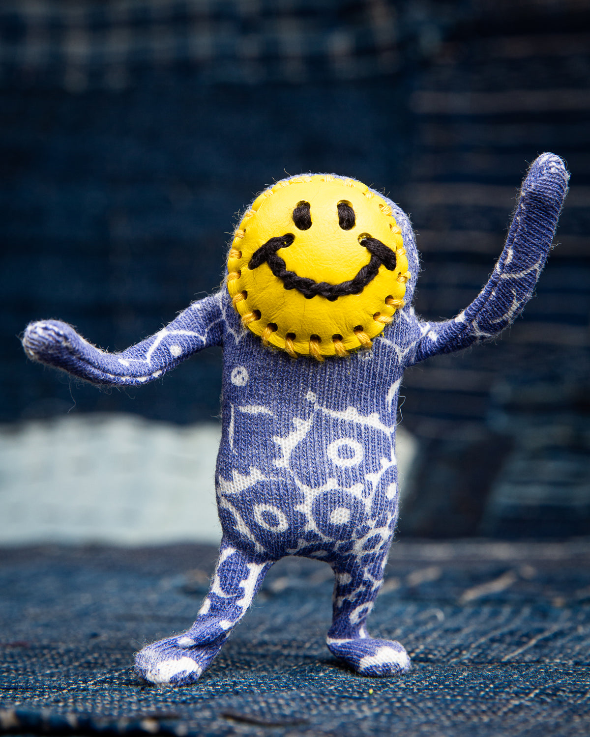 Putpet Mini-smile Badge Tie Dye #2