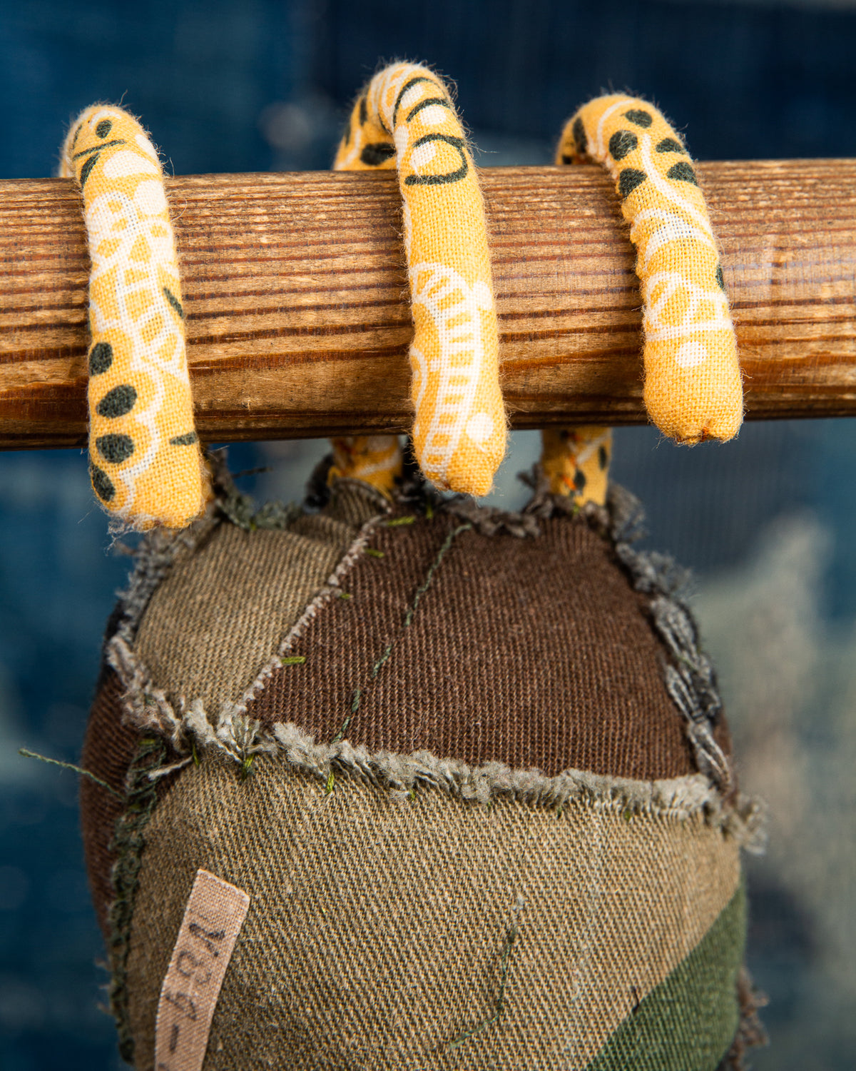 Putpet Hanging Sloth Camo