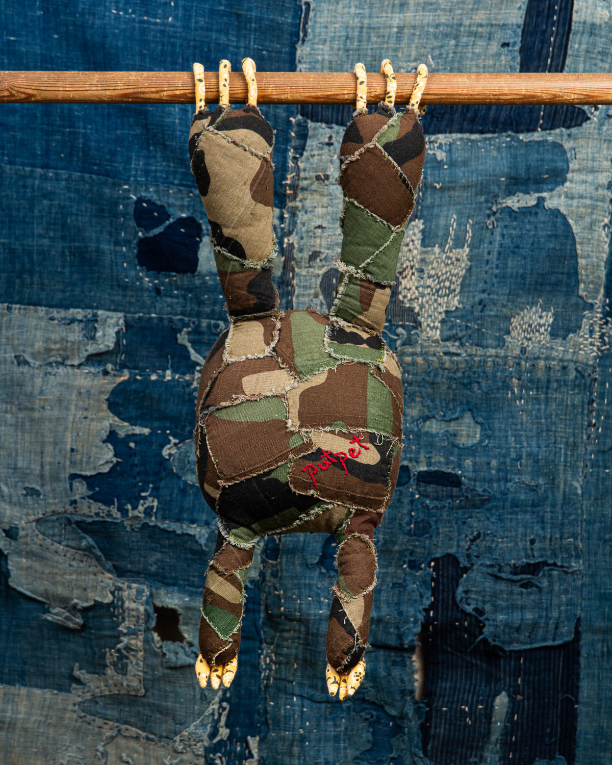 Putpet Hanging Sloth Camo