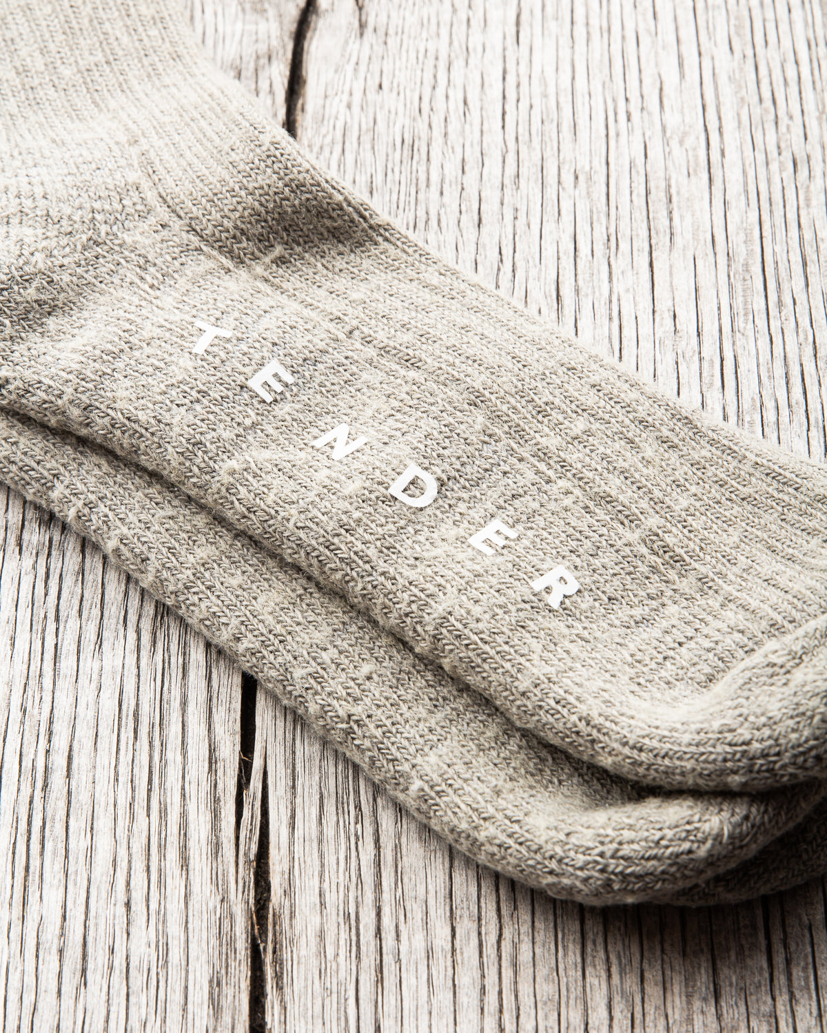 Tender Wool Rib Socks Indian Black Dyed