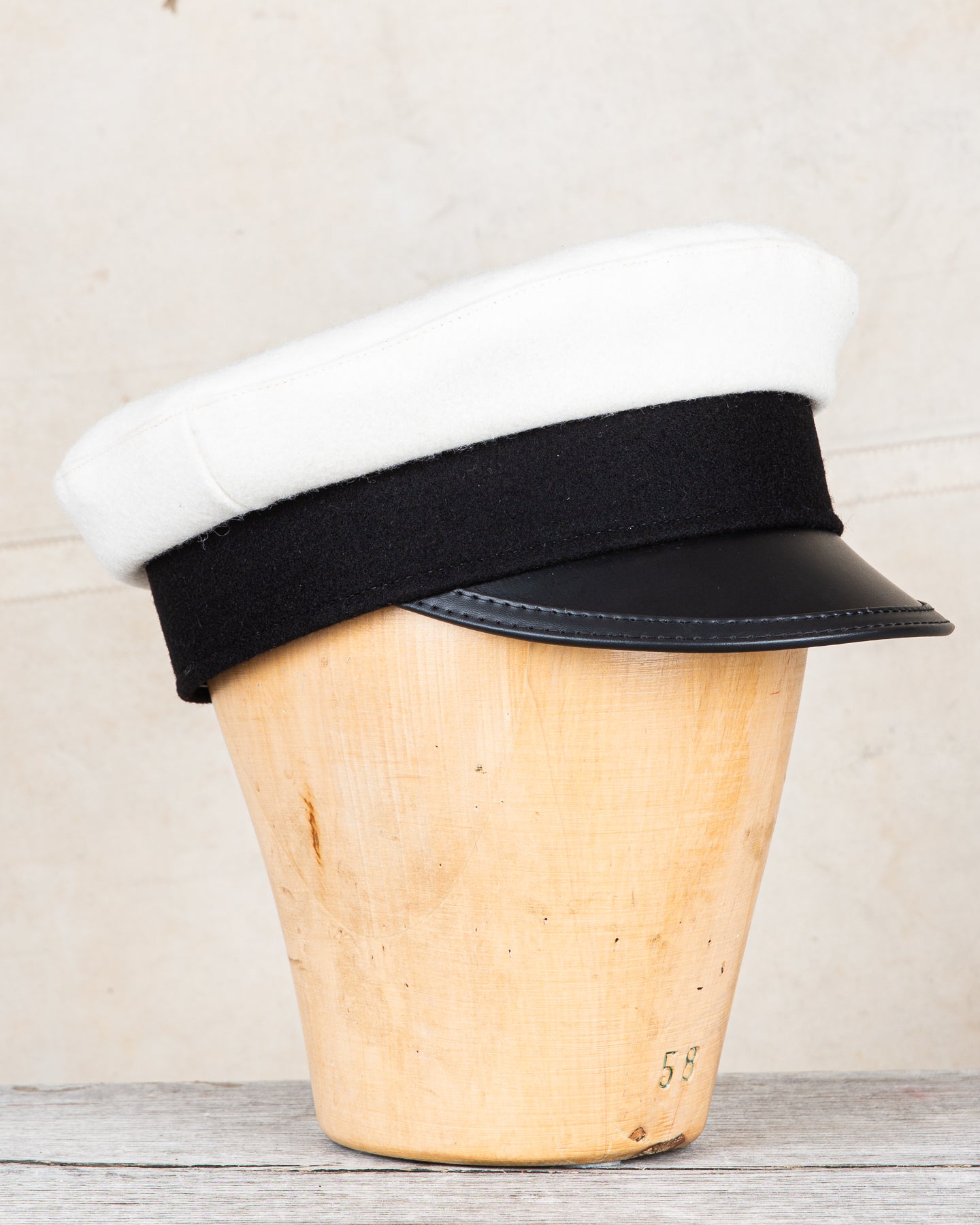 CTH Ericson Nils Johan Vega Motor Cap White