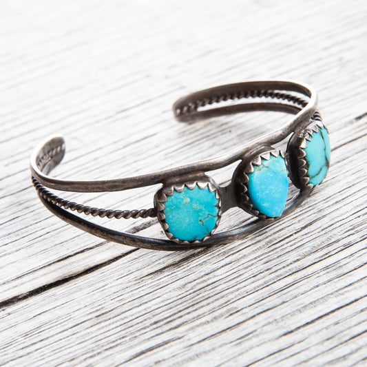 Vintage Navajo Turquoise Silver Bracelet