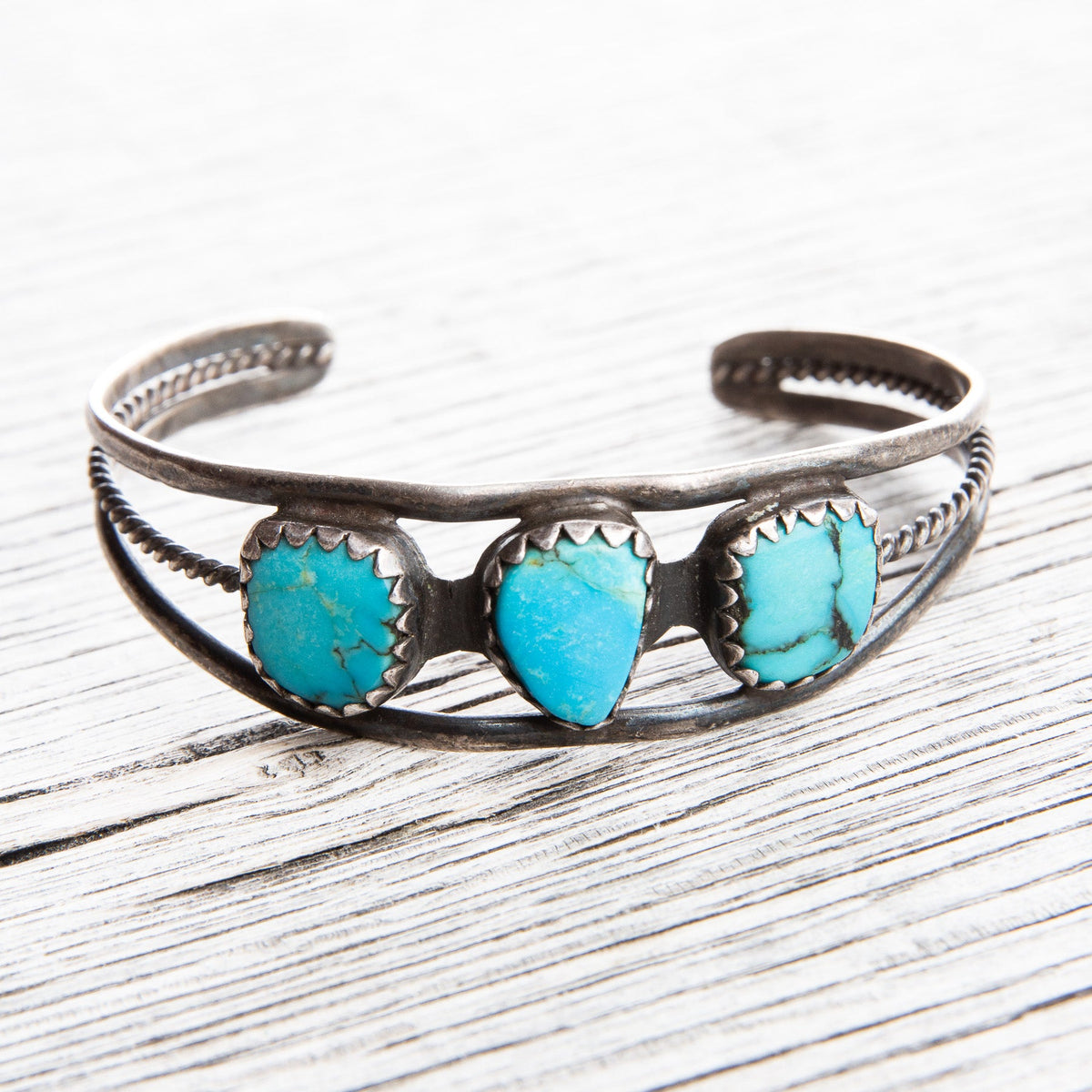 Vintage Navajo Turquoise Silver Bracelet