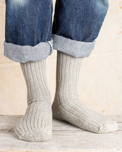 Tender Wool Rib Socks Indian Black Dyed