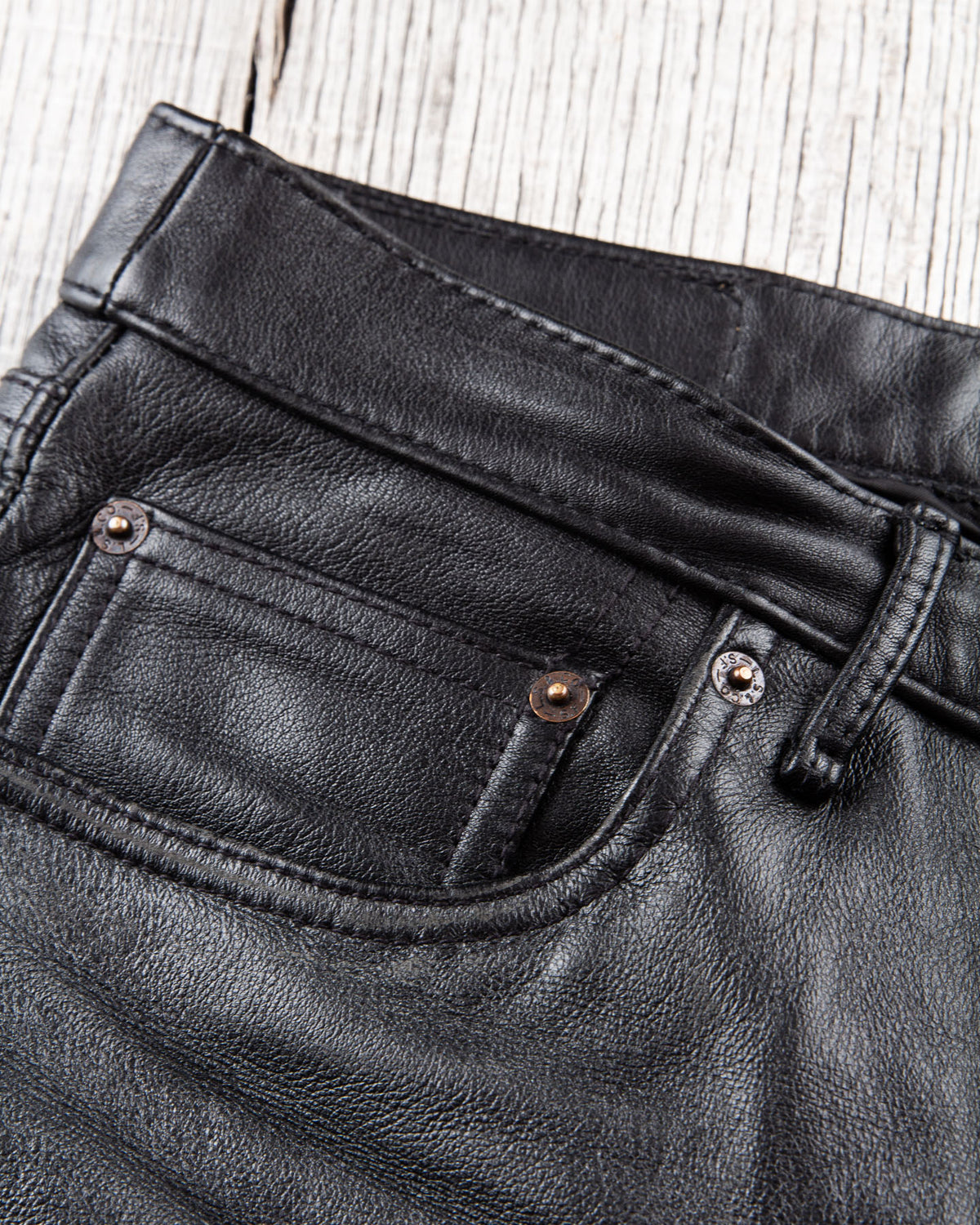 Second Hand Levi’s Leather Pants W31 L 34