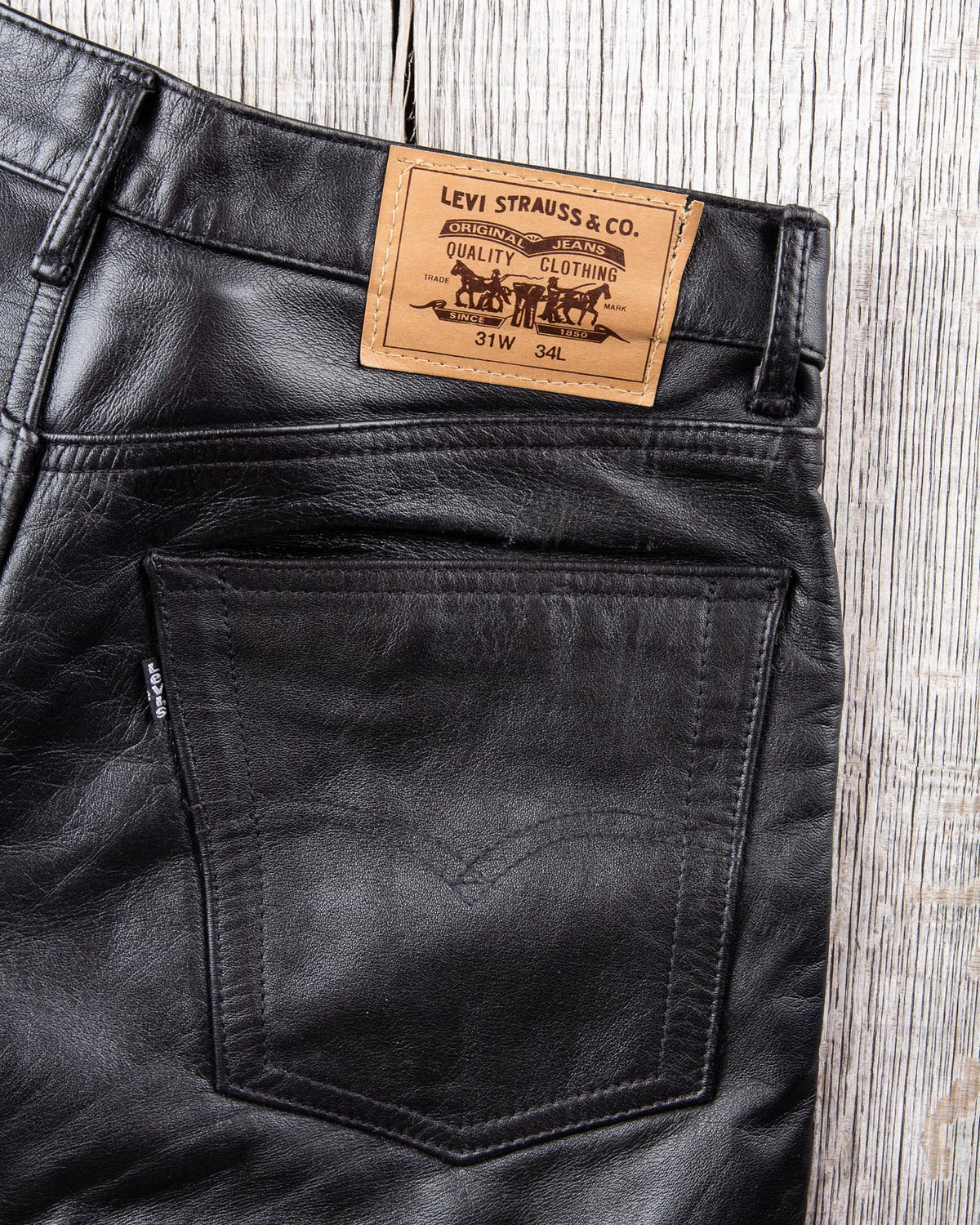 Second Hand Levi’s Leather Pants W31 L 34