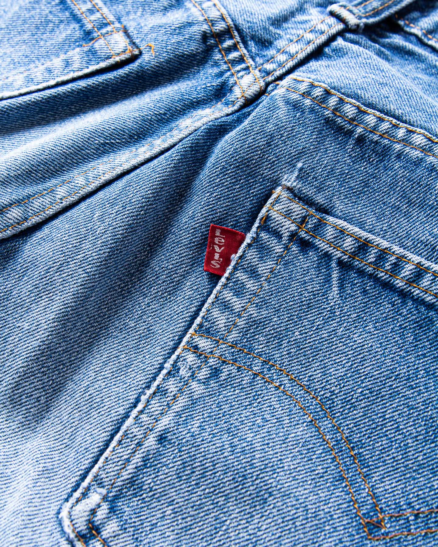Jean Vintage Levi's 501 Années 80 - Taille W33 L38 (82cm De Tour De Taille) - Bleu Délavé, Lisière Rouge (selvedge) - Occasion Très Bon état