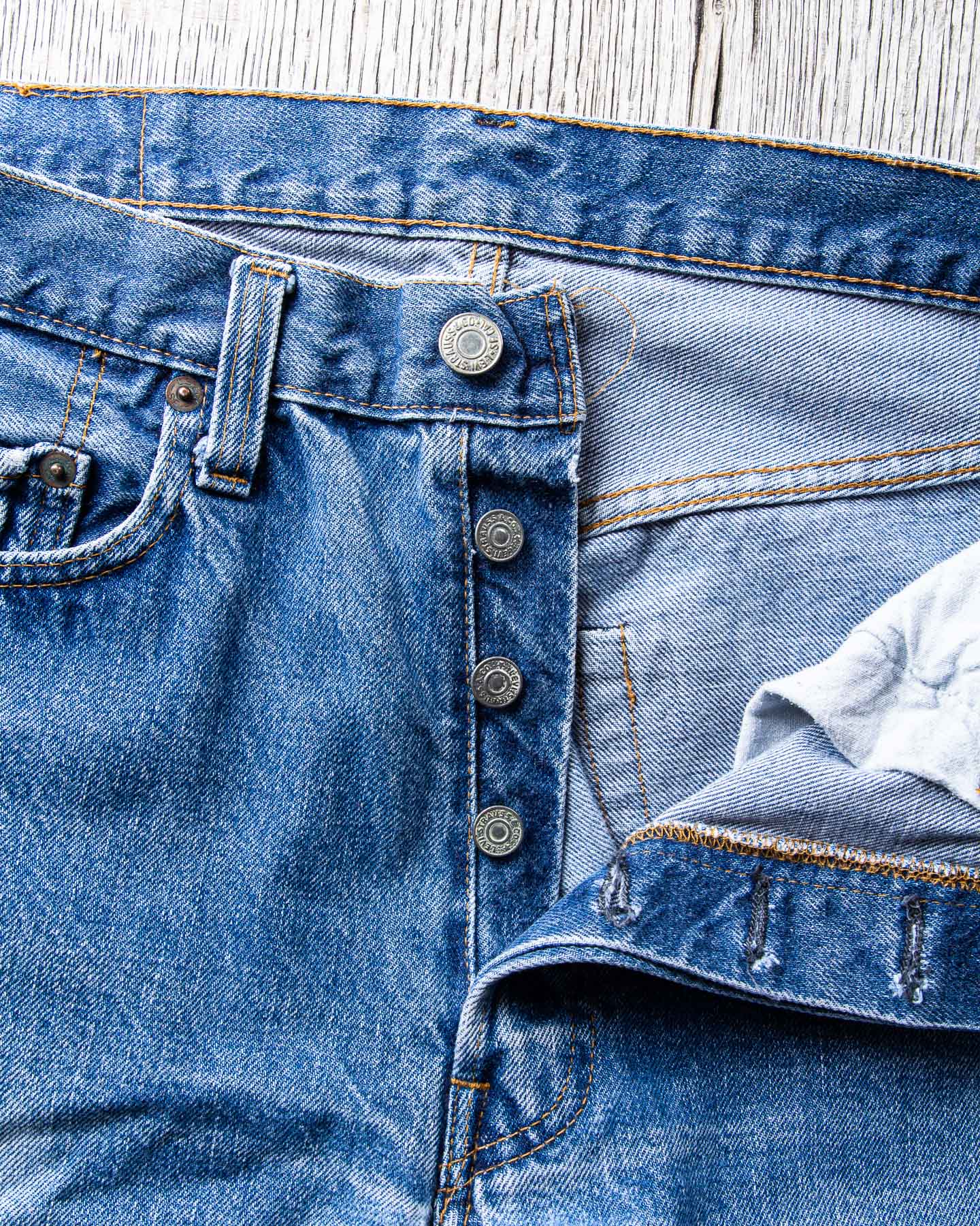 Levi’s 501 XX Selvedge – Jean Vintage Ligne Rouge – Taille 38x32
