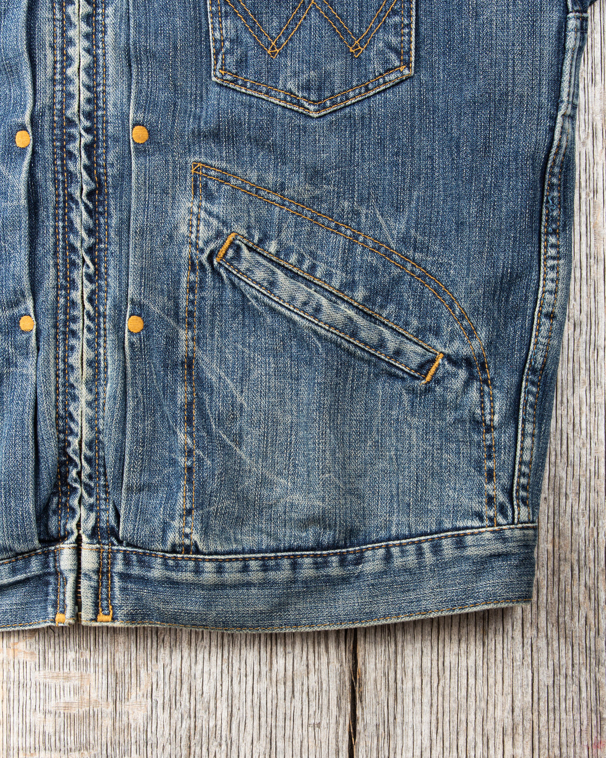 Second Hand Wrangler Embroidered Denim Jacket