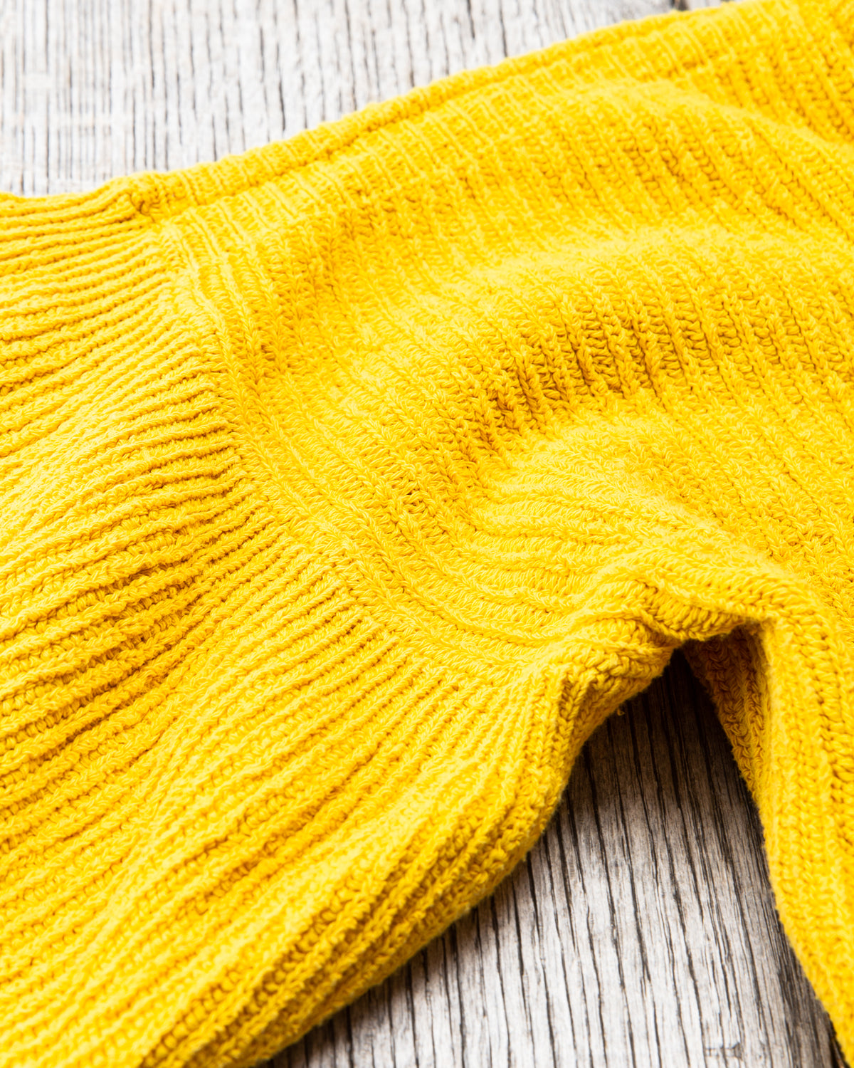 Tender Type 740 Bucket Pocket Rib Shoulder Cardigan Turmeric Dyed