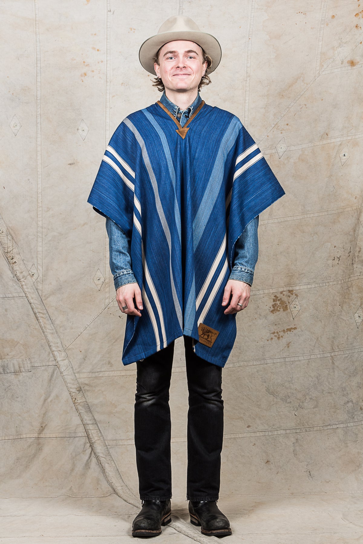 Indigofera Poncho Japanese Cotton / Wool Indigo / White Stripe
