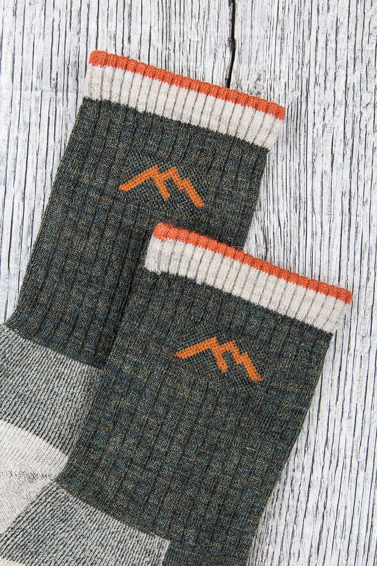 Darn Tough 1466 Olive Wool Socks Hiker Micro Crew Sock Cushion