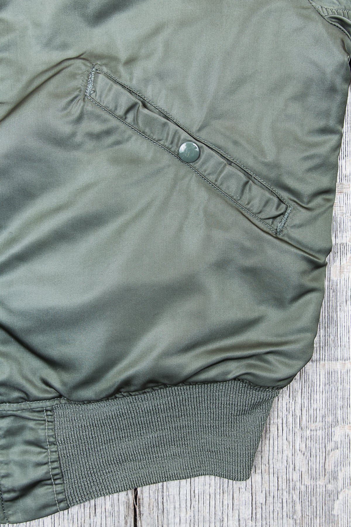Vintage 1968 USAF L-2B Flight Jacket Large