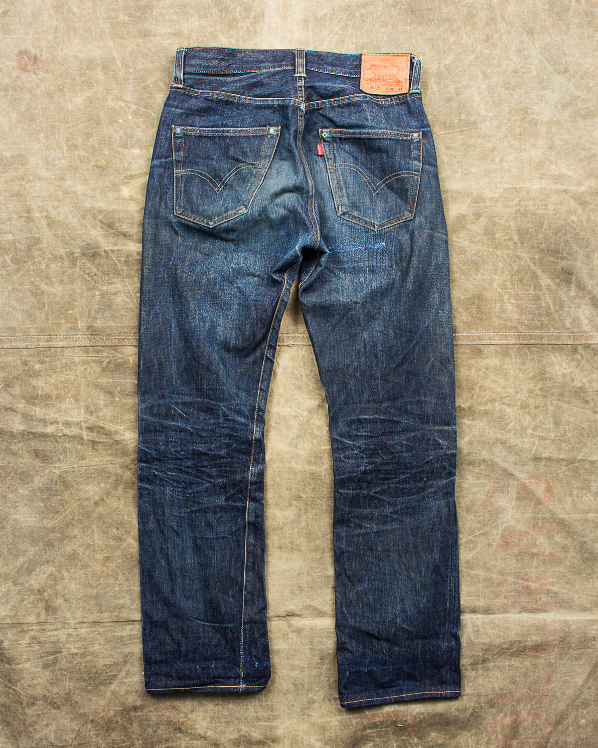 Second hand Levi's Vintage Clothing 1947 501XX W32/L34 Made in USA