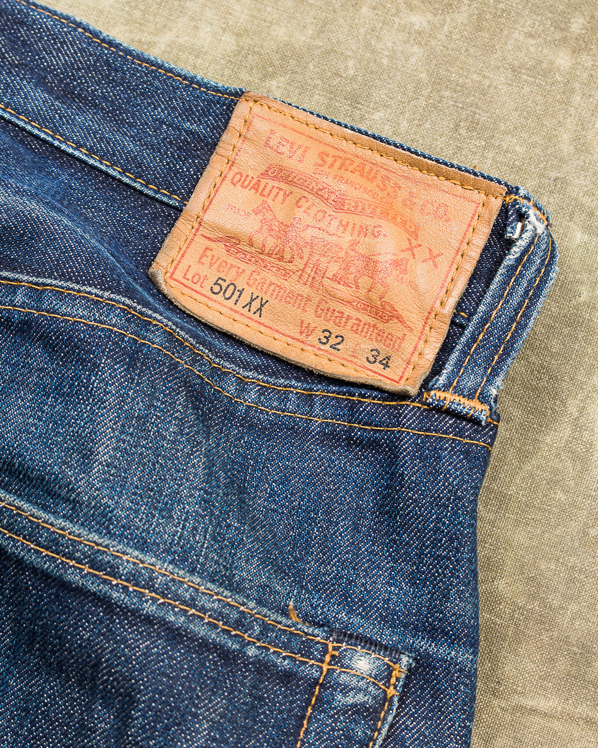 Second hand Levi's Vintage Clothing 1947 501XX W32/L34 Made in USA