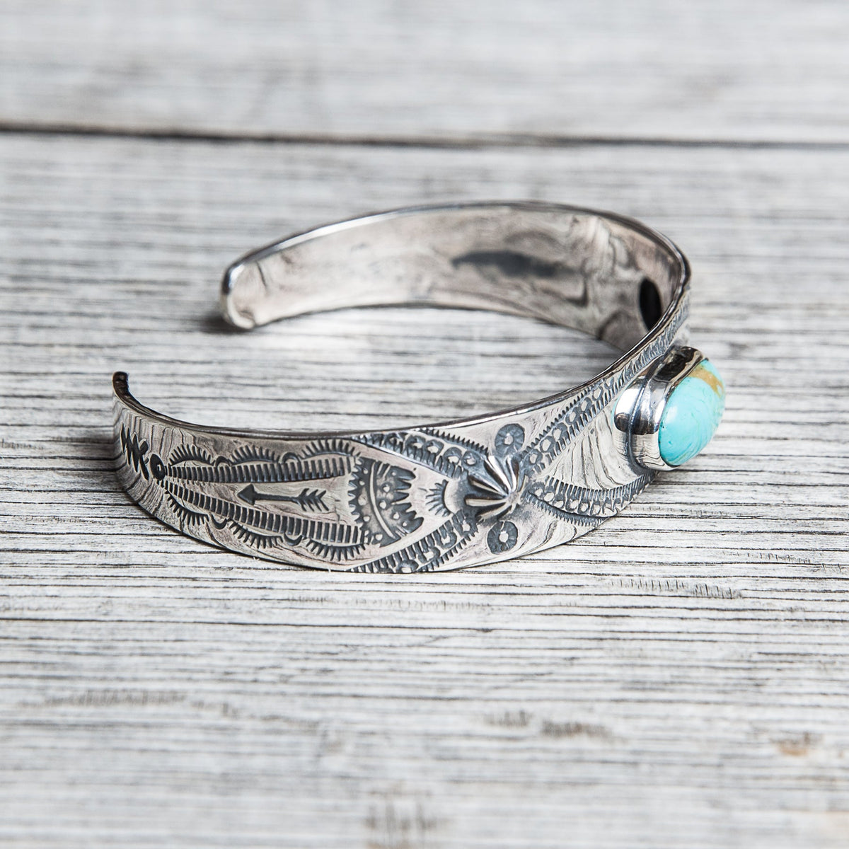 Larry Smith BR-0026 Turquoise Silver Bracelet