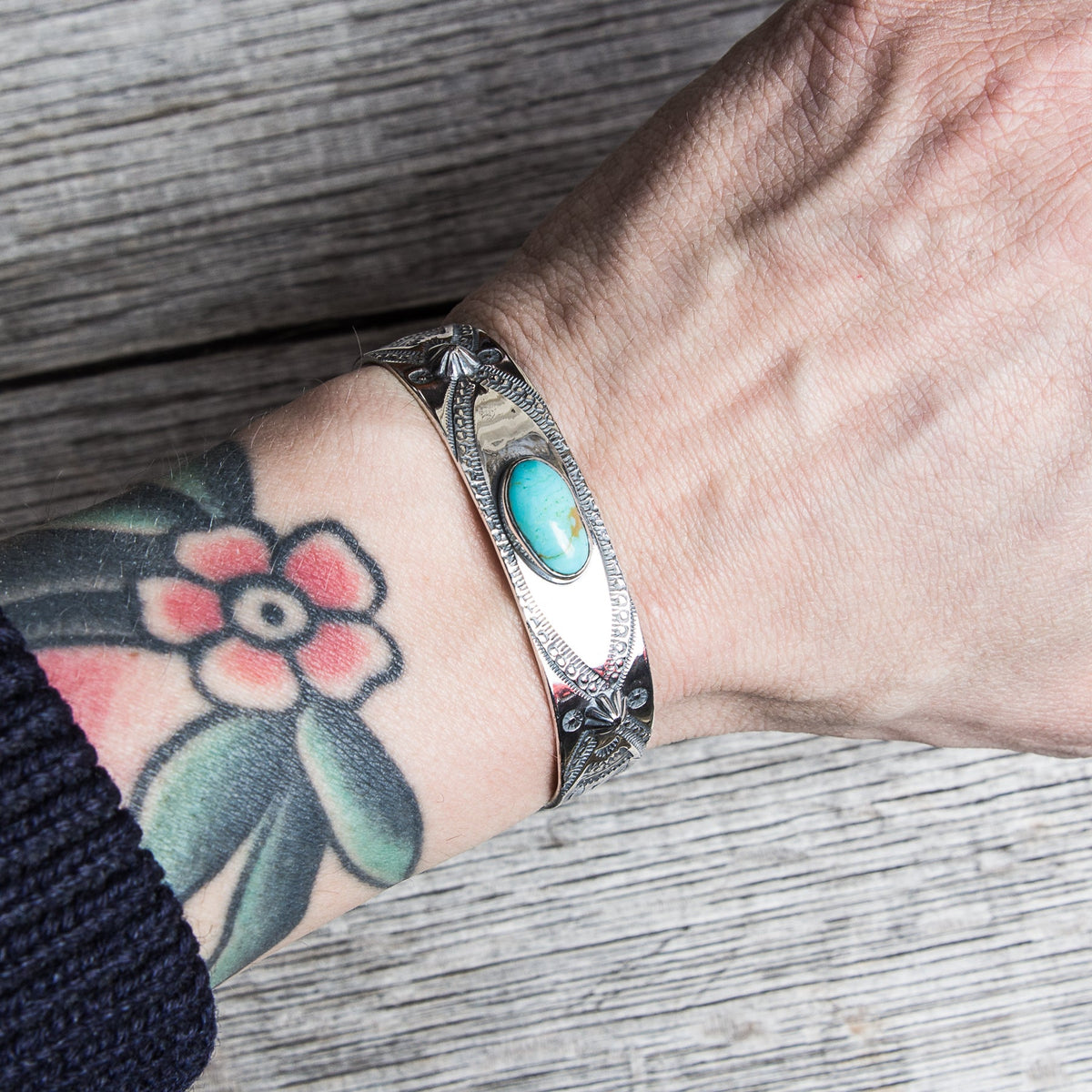 Larry Smith BR-0026 Turquoise Silver Bracelet