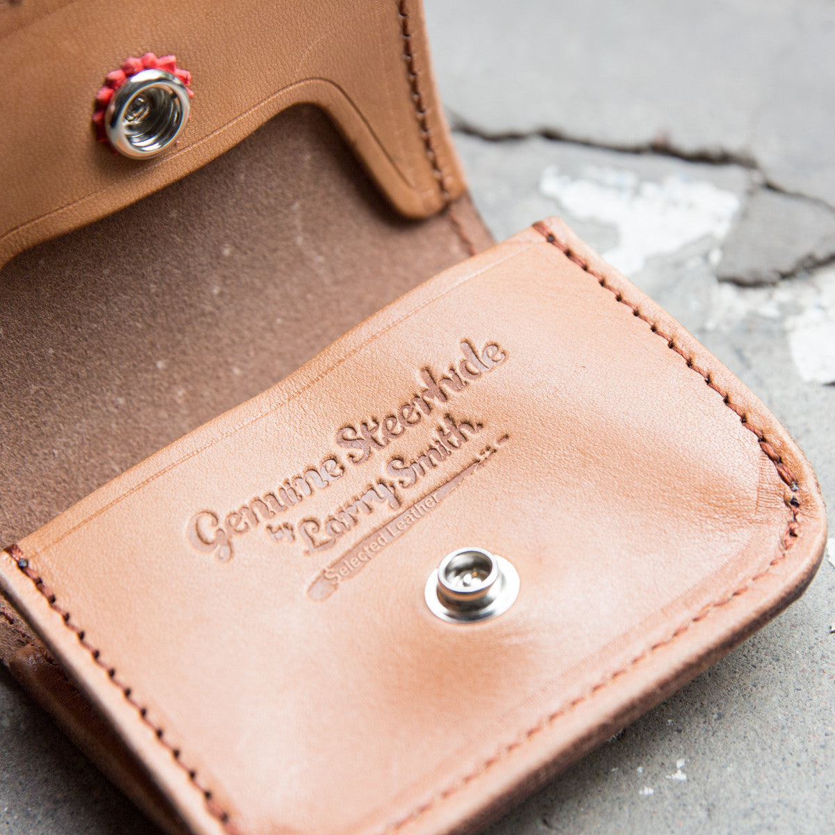 Larry Smith LT-0017 Light Brown Coin Case
