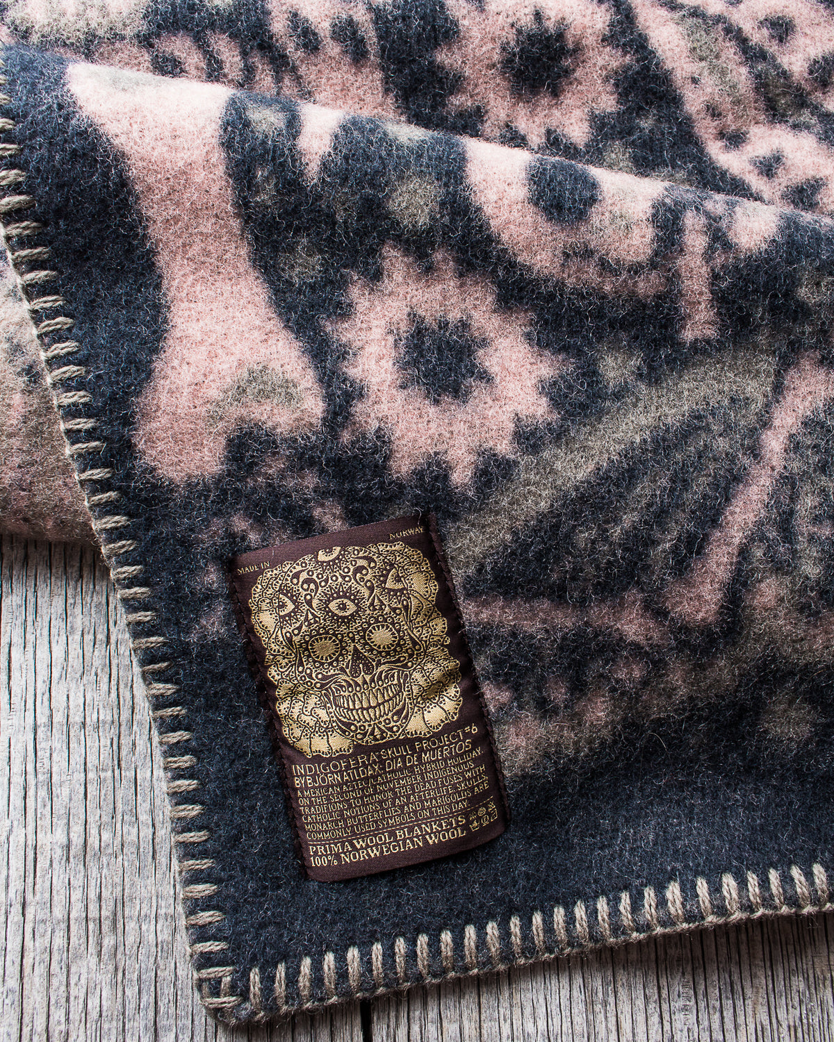 Björn Atldax × Indigofera Dia De Muertos Wool Blanket