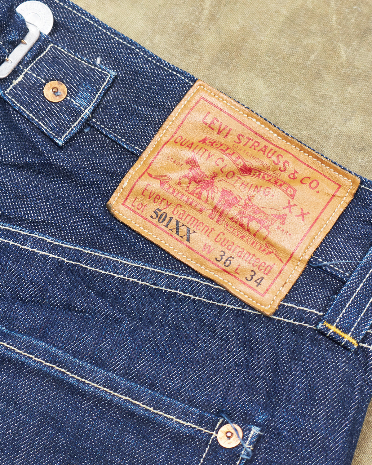 Second hand Levi's Vintage Clothing Made in USA 1927 501XX W 36 / L 34