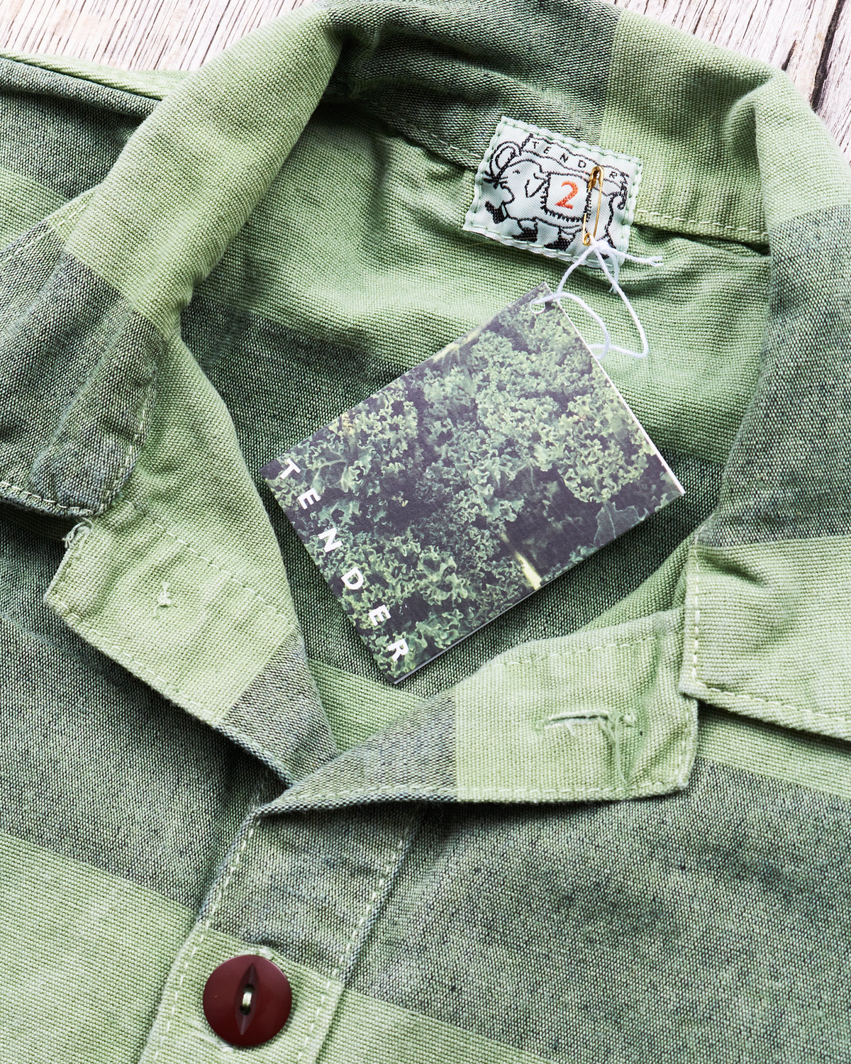 Tender 452 Bridge Pocket Square Tail Shirt Chlorophyll Dyed Indigo Cotton Belisha Stripe