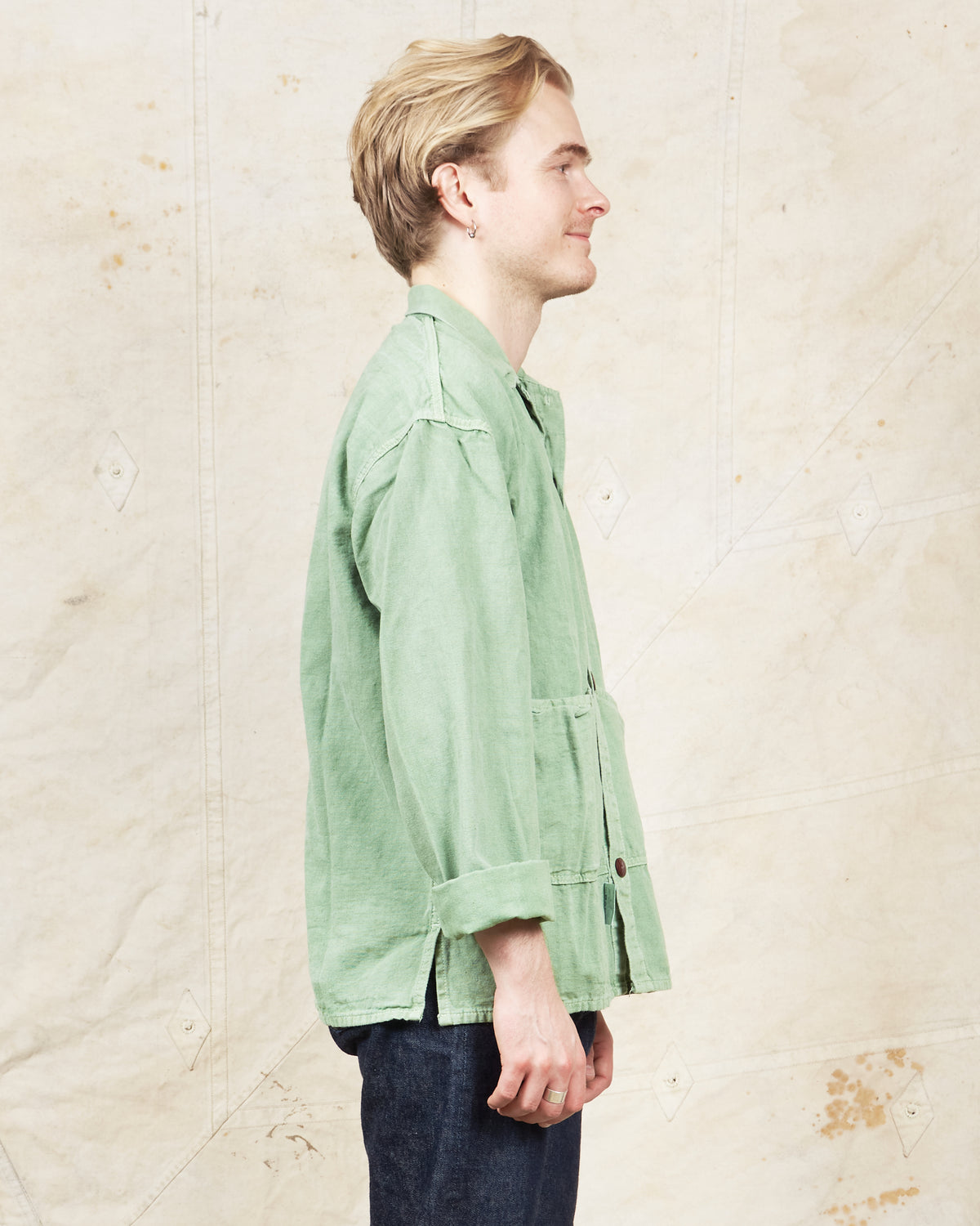 Tender 452 Bridge Pocket Square Tail Shirt Chlorophyll Dyed