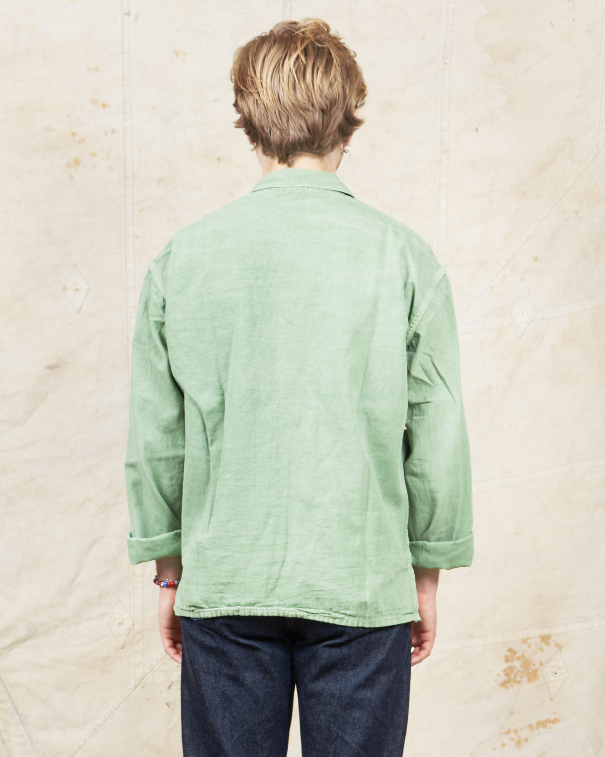 Tender 452 Bridge Pocket Square Tail Shirt Chlorophyll Dyed