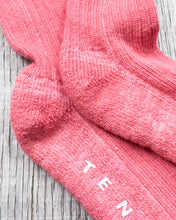 Tender Wool Rib Socks Cochineal Dyed