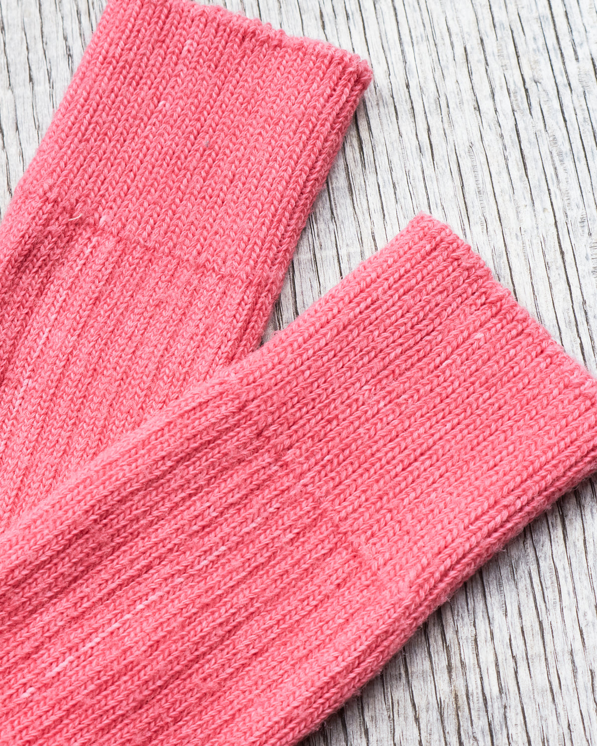 Tender Wool Rib Socks Cochineal Dyed
