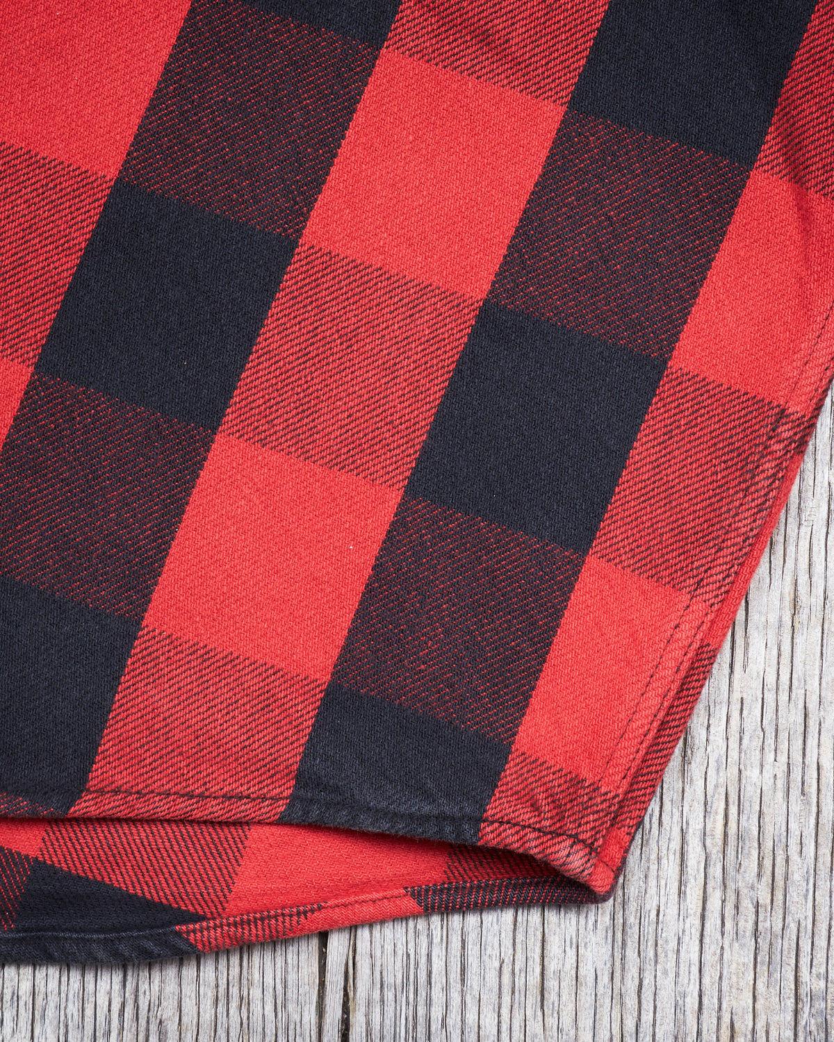 Second Hand Indigofera Norris Shirt Red/Black Size M