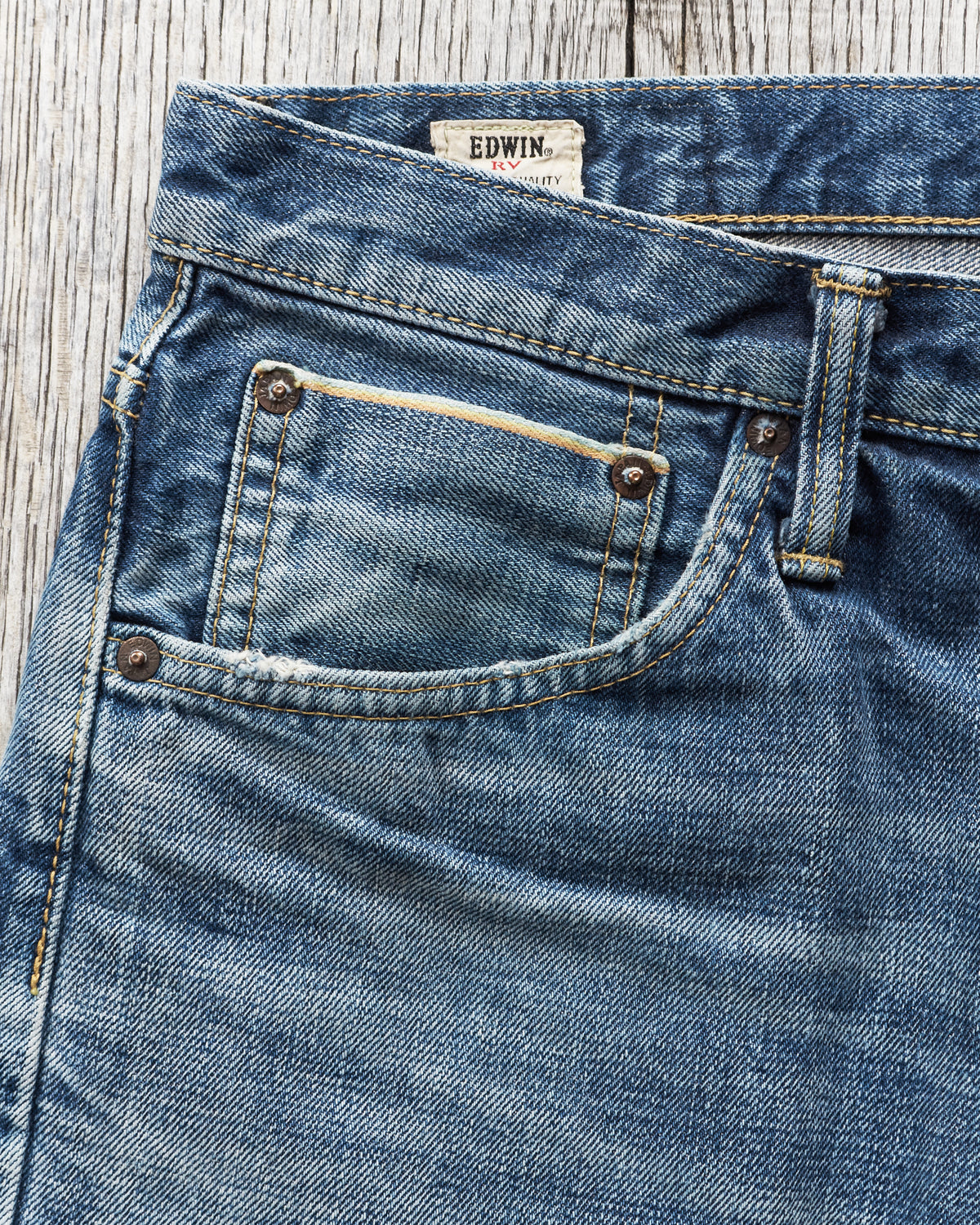 Second Hand Edwin 53RV Narrow Jeans Rainbow/Red line Selvedge W33