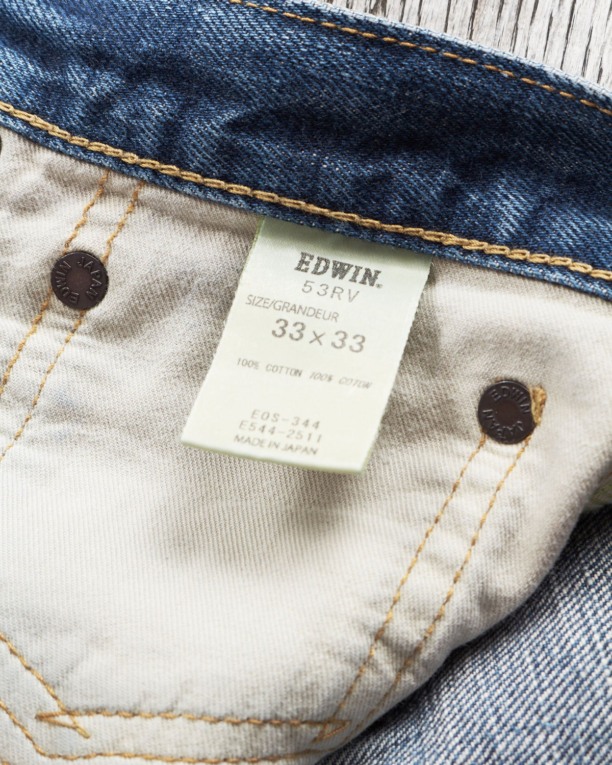 Second Hand Edwin 53RV Narrow Jeans Rainbow/Red line Selvedge W33