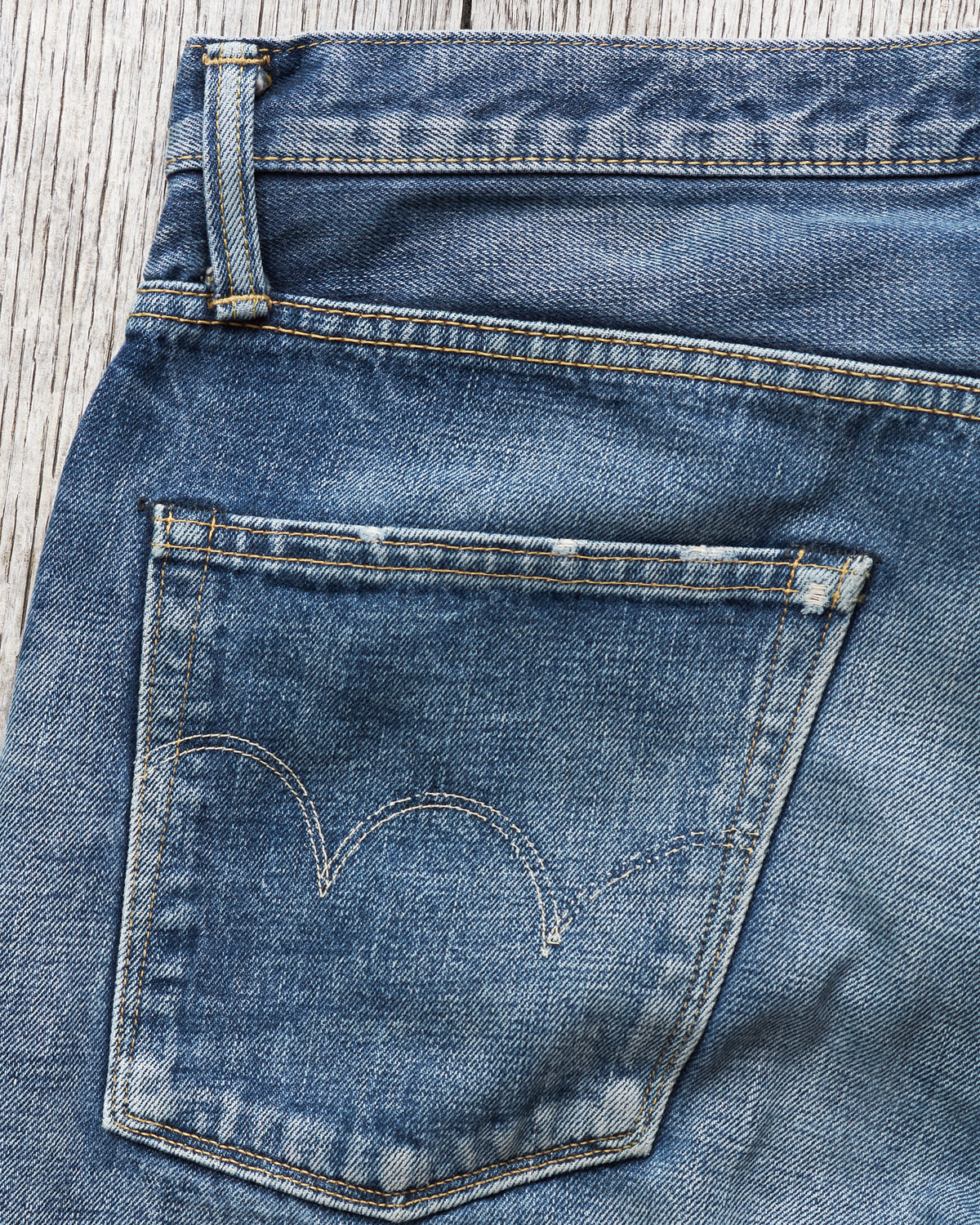 Second Hand Edwin 53RV Narrow Jeans Rainbow/Red line Selvedge W33