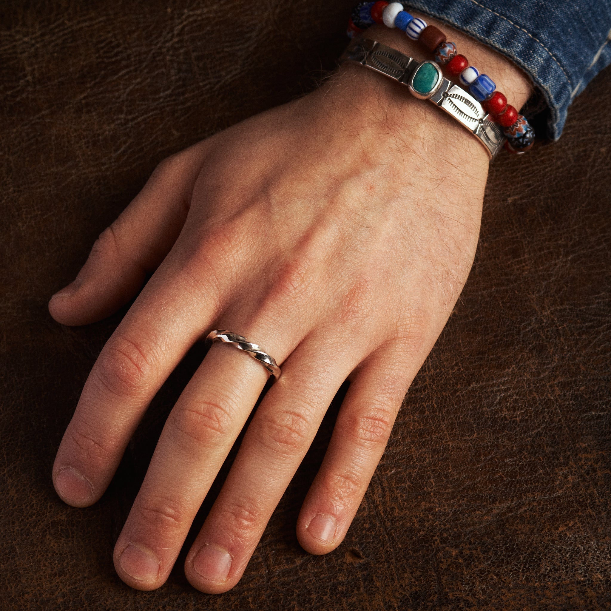 Larry Smith Square Twisted Ring RG-0066 – Second Sunrise