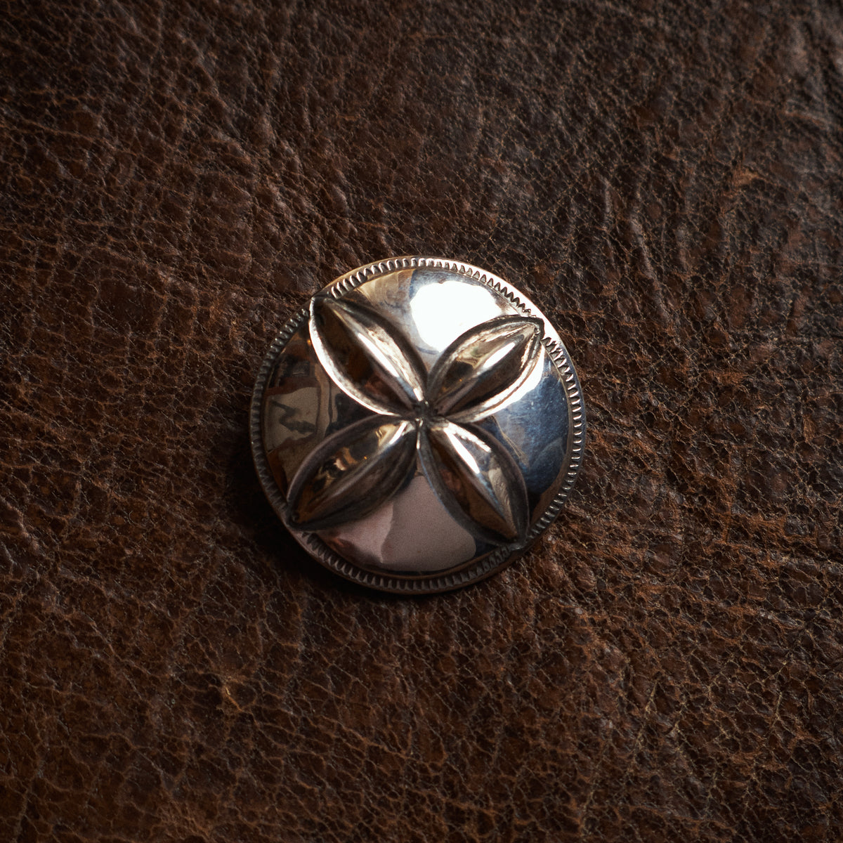 Larry Smith Silver Cross Repousse Concha Button OT-C0054