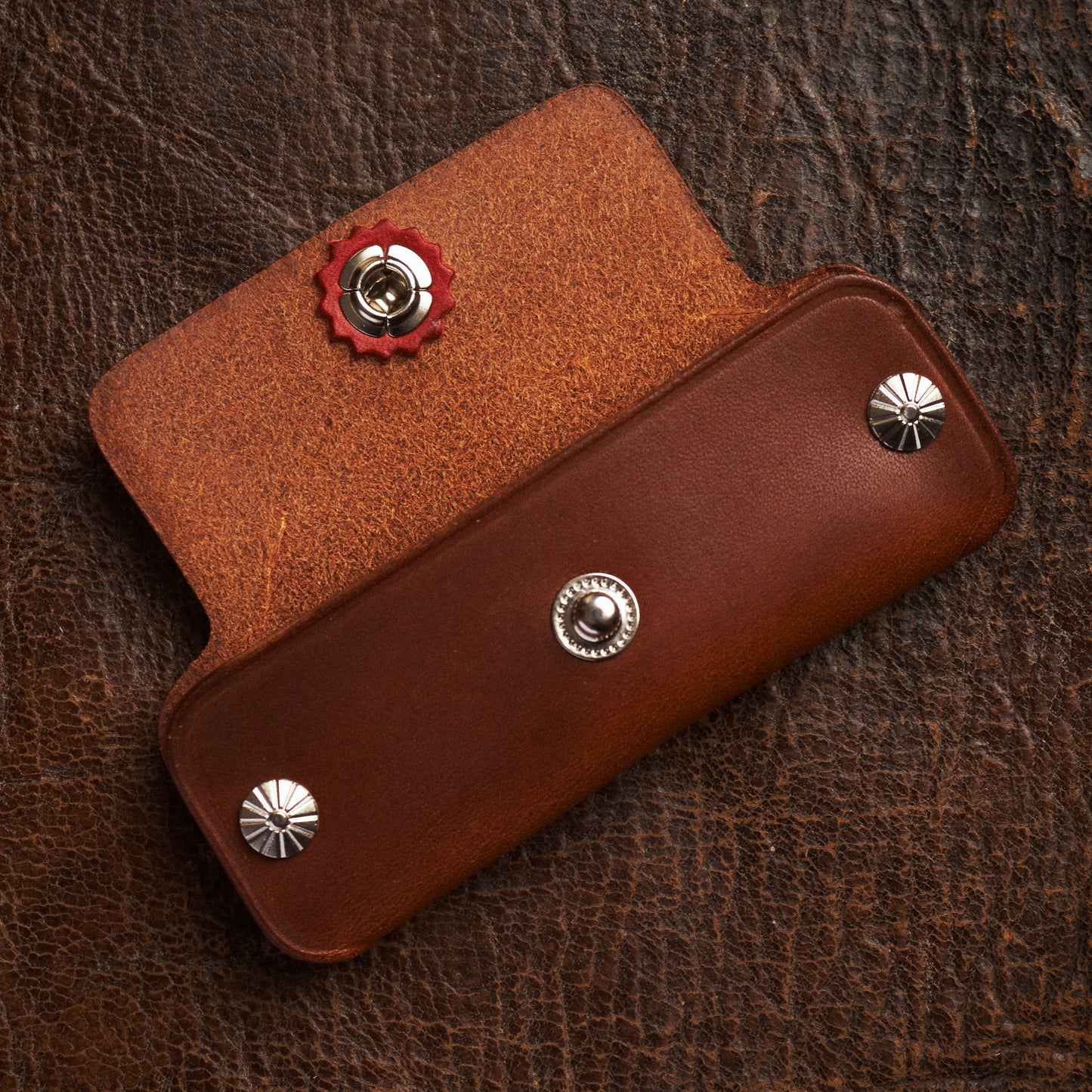 Larry Smith Key Fob Light Brown LT-0049