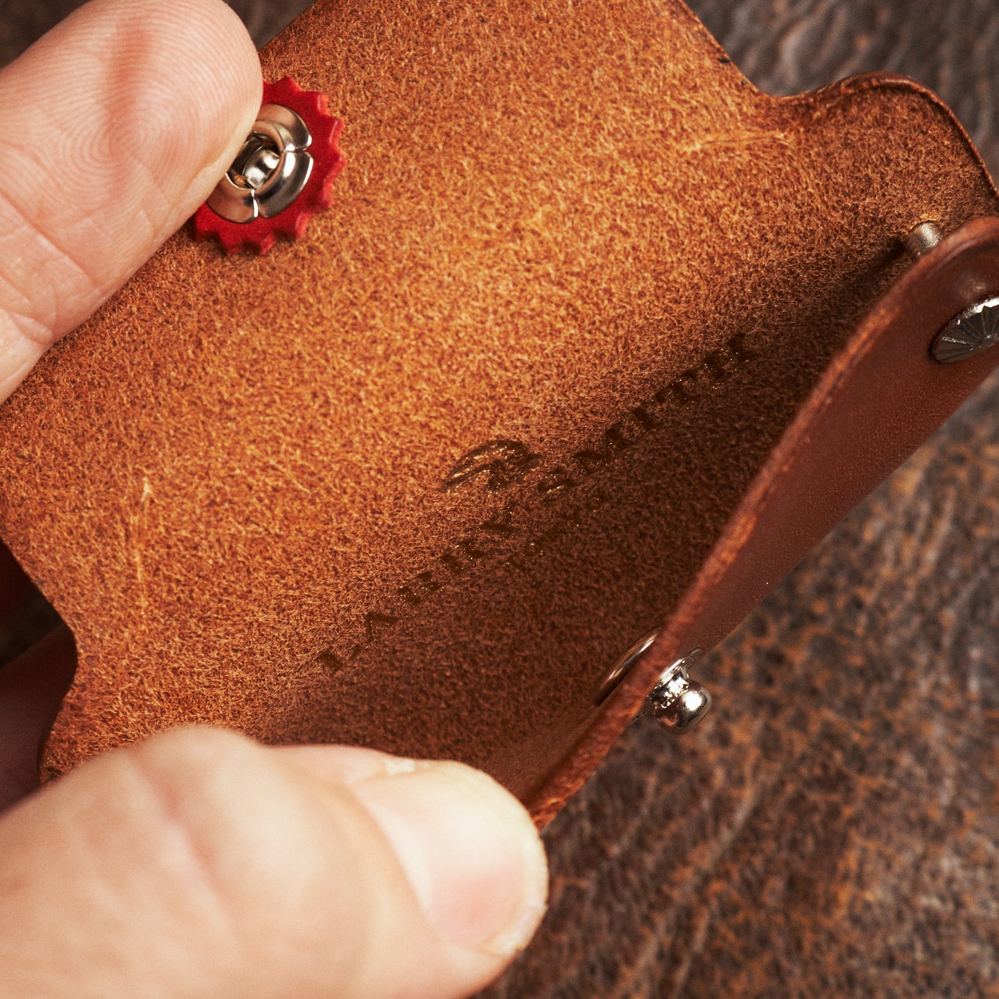 Larry Smith Key Fob Light Brown LT-0049