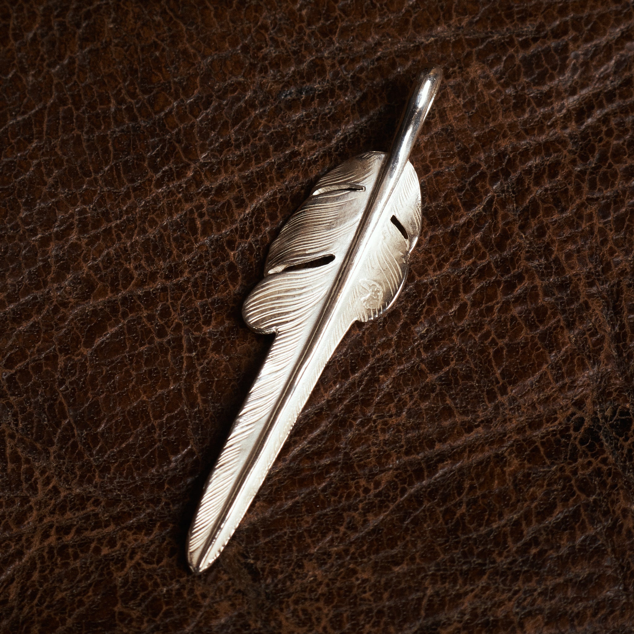 Larry Smith Kazekiri Feather Top (M) EFNL-0029-L – Second Sunrise
