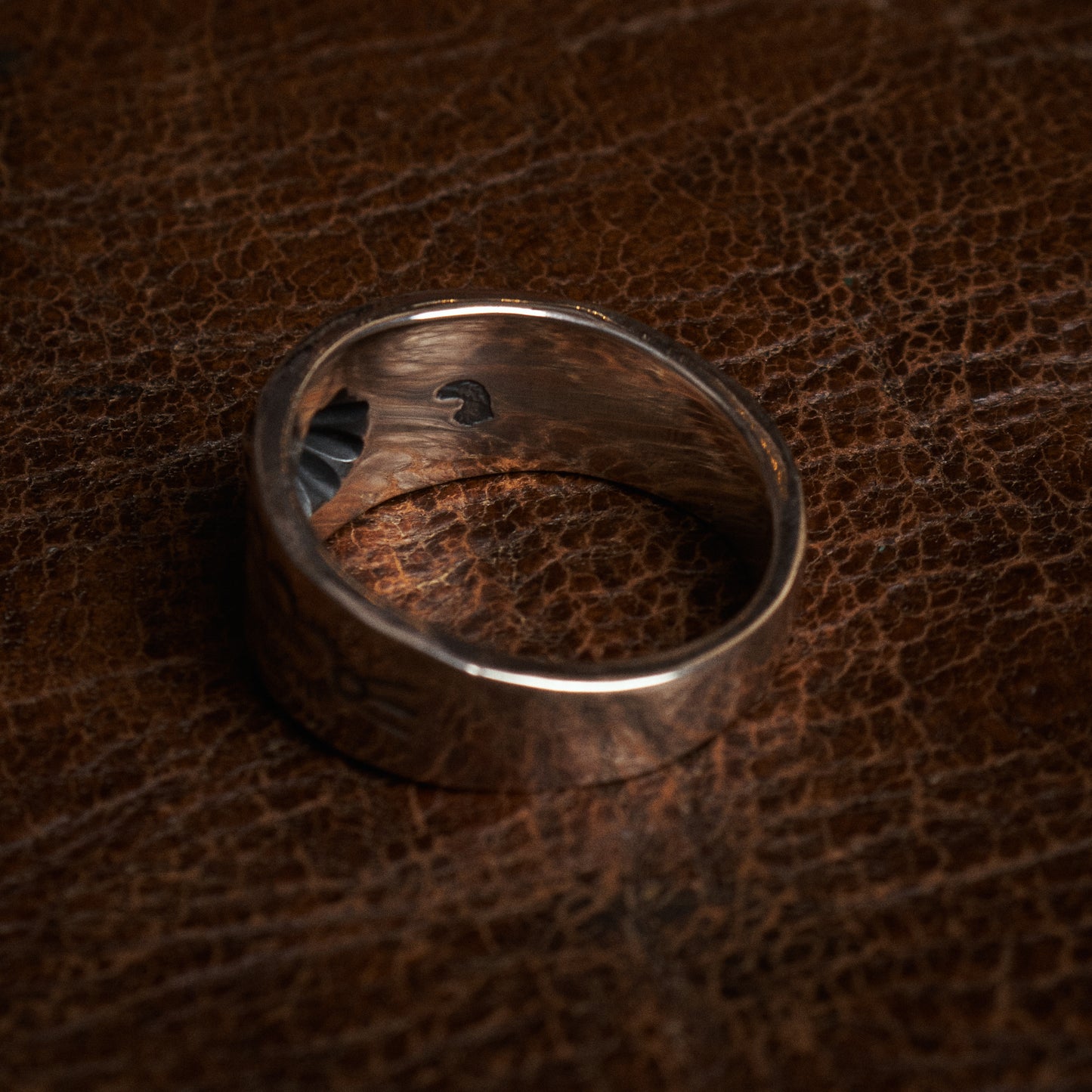 Larry Smith Small Shell Ring RG-0048