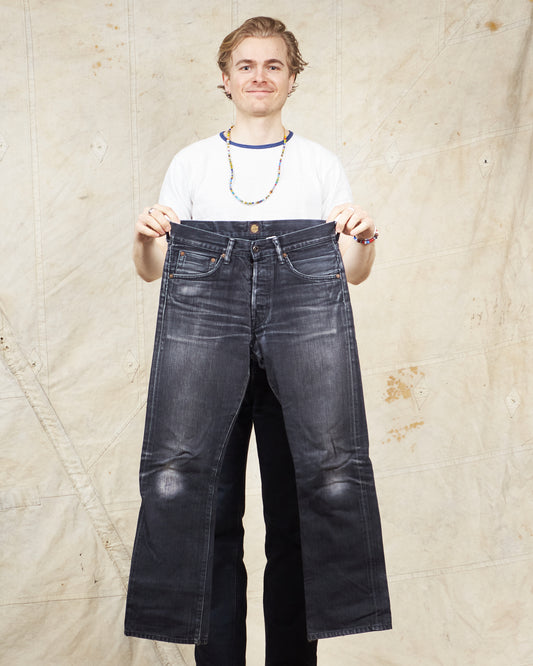 Second hand Indigofera Hawk Jeans Gunpowder Black W29