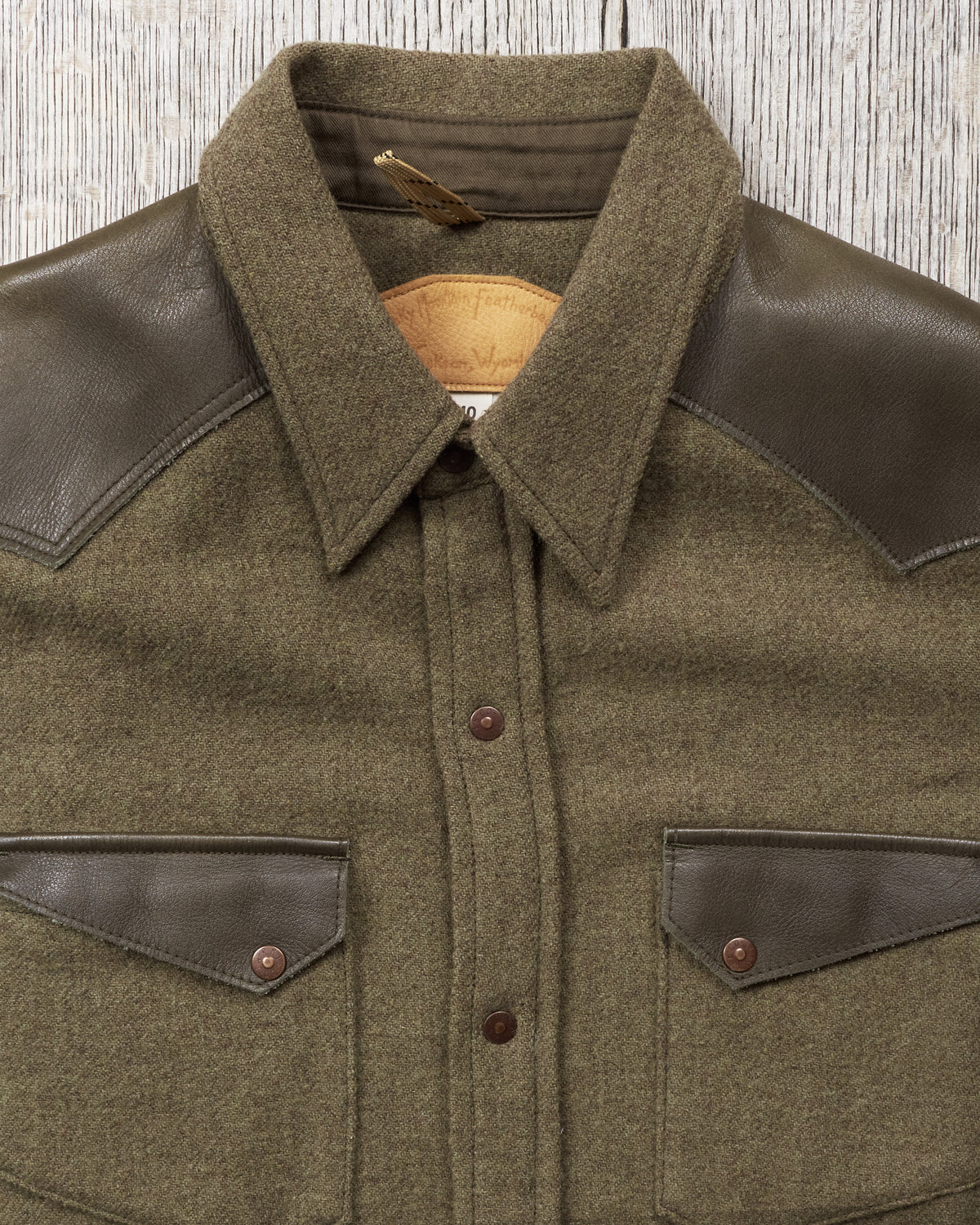 Second Hand Rocky Mountain Featherbed co Wool Shirt Size 40
