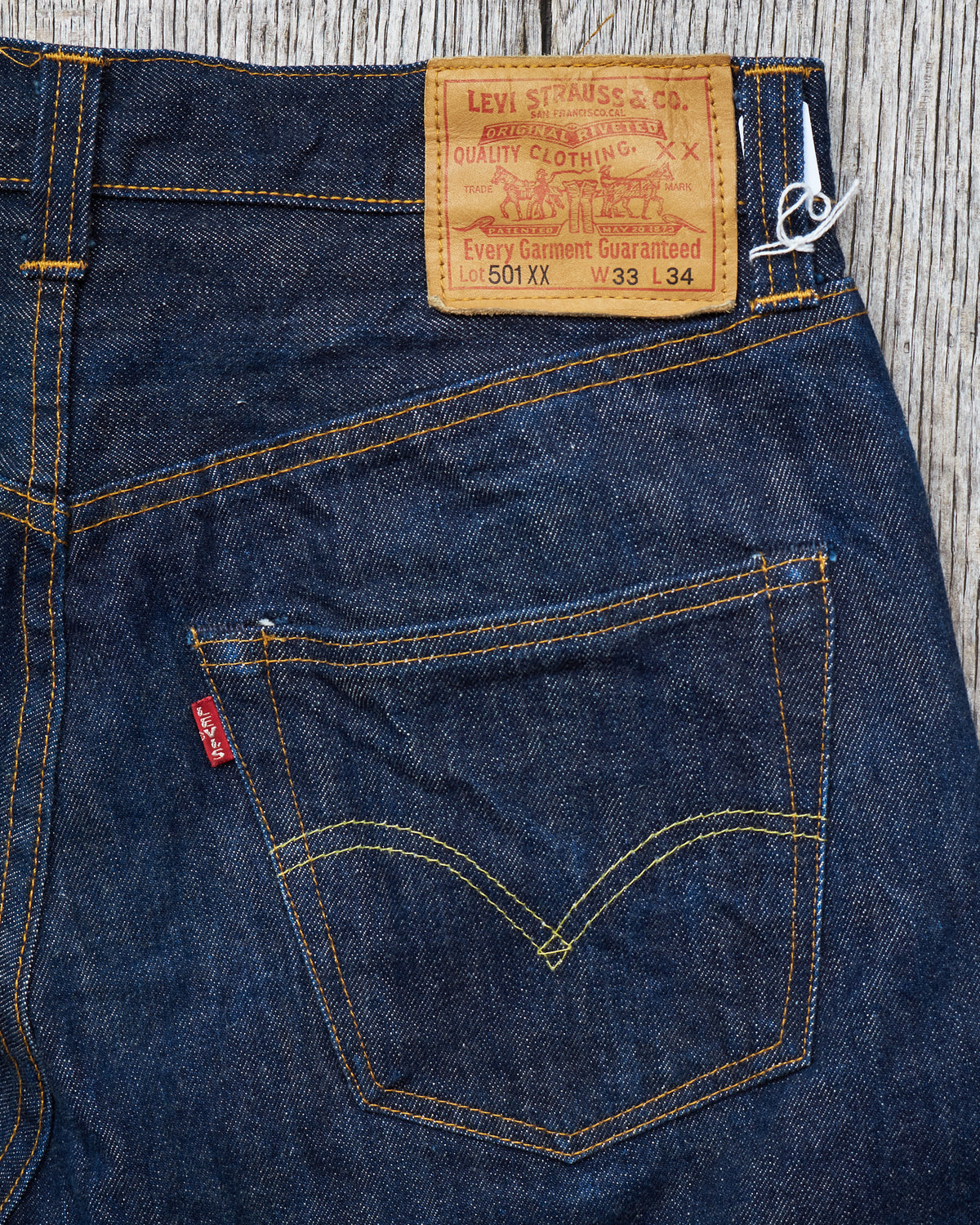 Second hand Levi's Vintage Clothing 1947 501XX W33/L34 Made in USA
