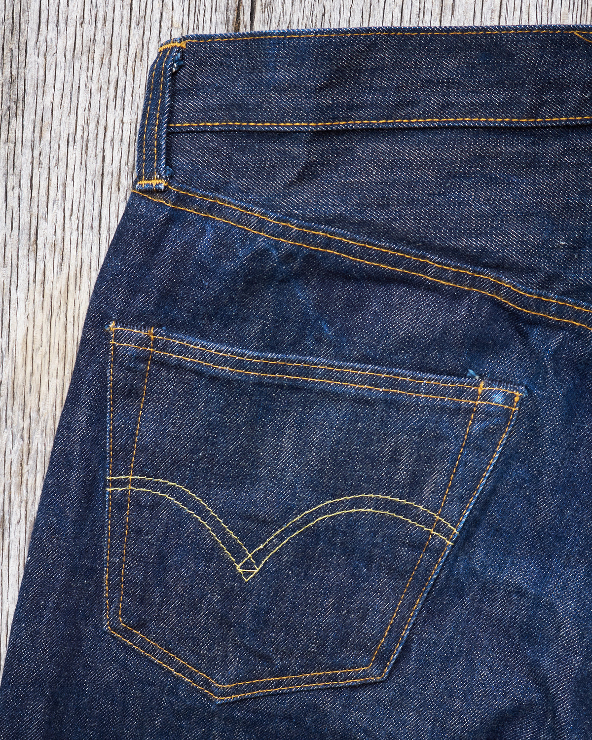 Second hand Levi's Vintage Clothing 1947 501XX W33/L34 Made in USA